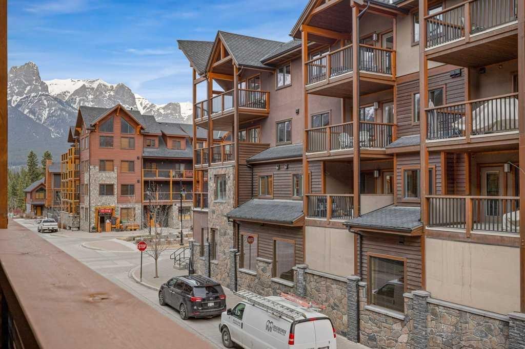 Canmore alpine architecture and Rocky Mountain view
